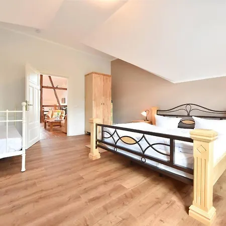 Elisabeth Bernstein アパート *